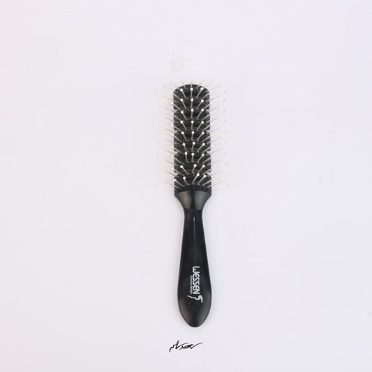 Wessen Large Black Round Hairbrush Code 137011