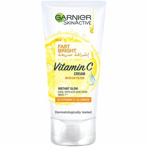 Garnier Fast Bright Vitamin C Face Wash (50ML)