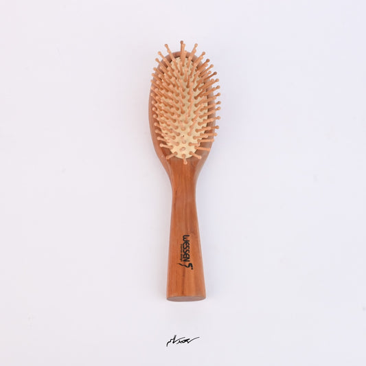 Wessen Wood Hairbrush code 2001118